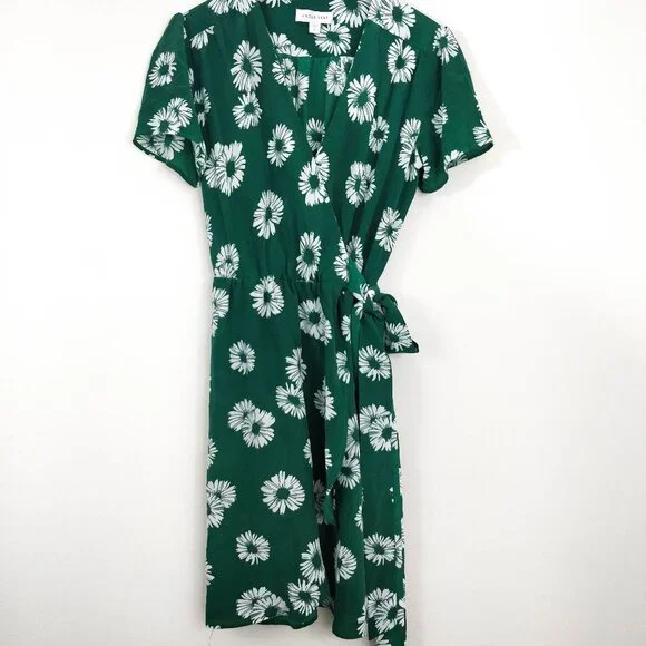 Amour Vert Coastal Floral Amelia Wrap Dress Small - Picture 2 of 7